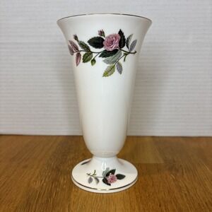 Wedgewood Hathaway Rose Bud Vase Gilded Made in England 7"